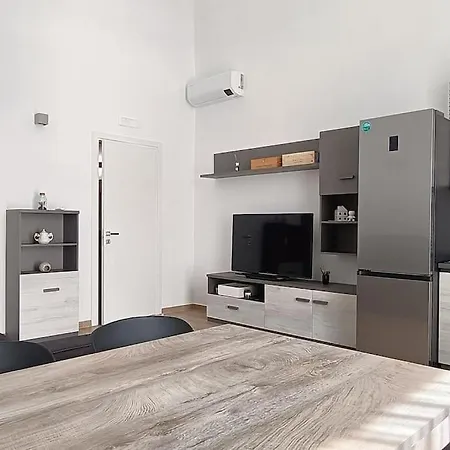 Casa Marisol 特拉尼